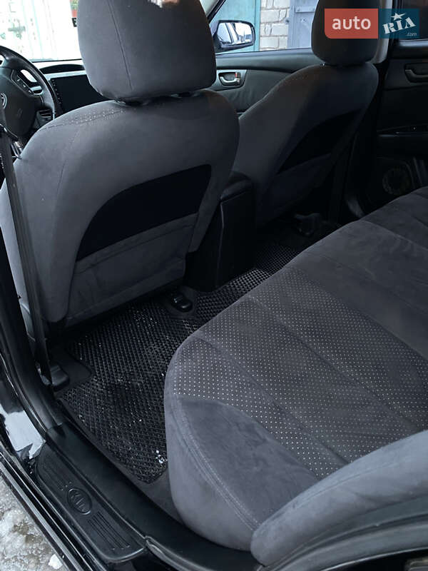 Седан Kia Magentis 2009 в Лозовой