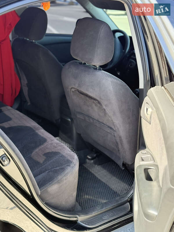 Седан Kia Magentis 2008 в Кременчуці