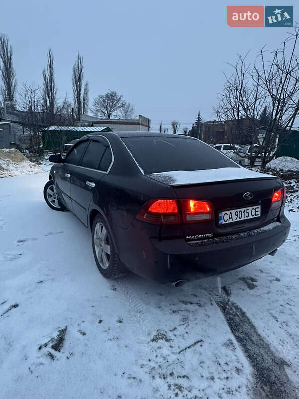 Седан Kia Magentis 2008 в Глобиному