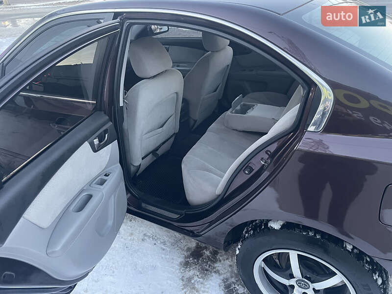 Седан Kia Magentis 2006 в Днепре