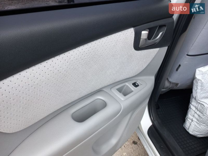 Седан Kia Magentis 2008 в Хмельницком