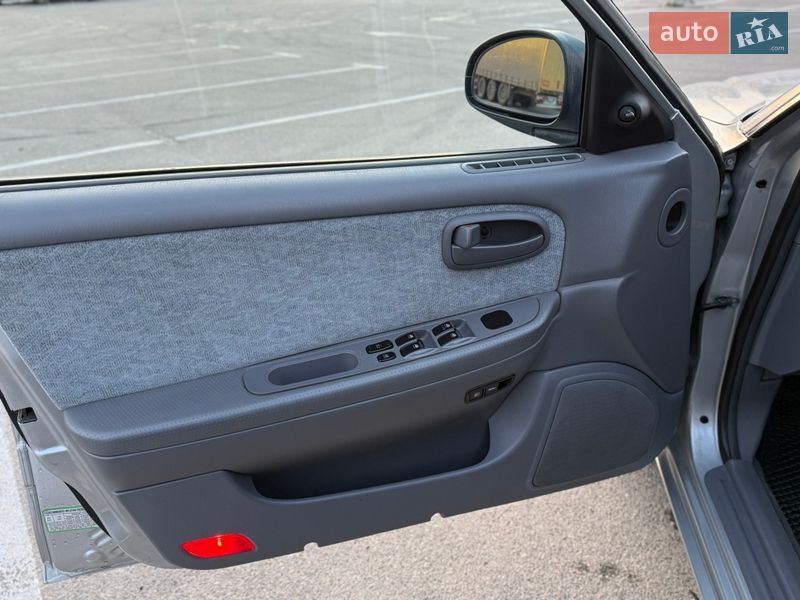 Седан Kia Magentis 2004 в Киеве фото 14 Седан Kia Magentis 2004 в Киеве