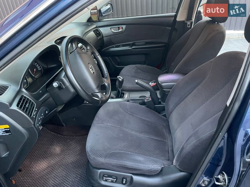 Седан Kia Magentis 2005 в Немирове