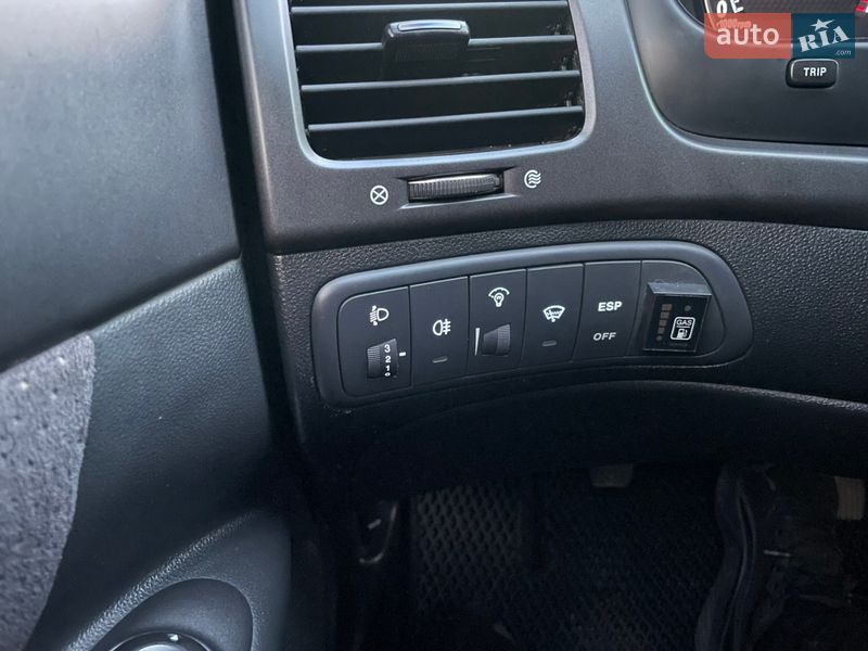 Седан Kia Magentis 2005 в Немирове