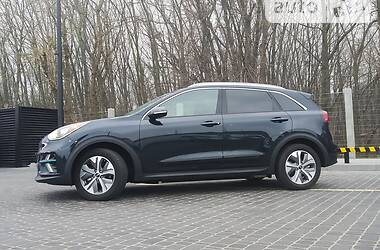 Внедорожник / Кроссовер Kia Niro 2019 в Киеве