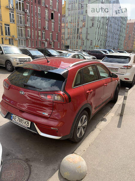 Хетчбек Kia Niro 2018 в Києві