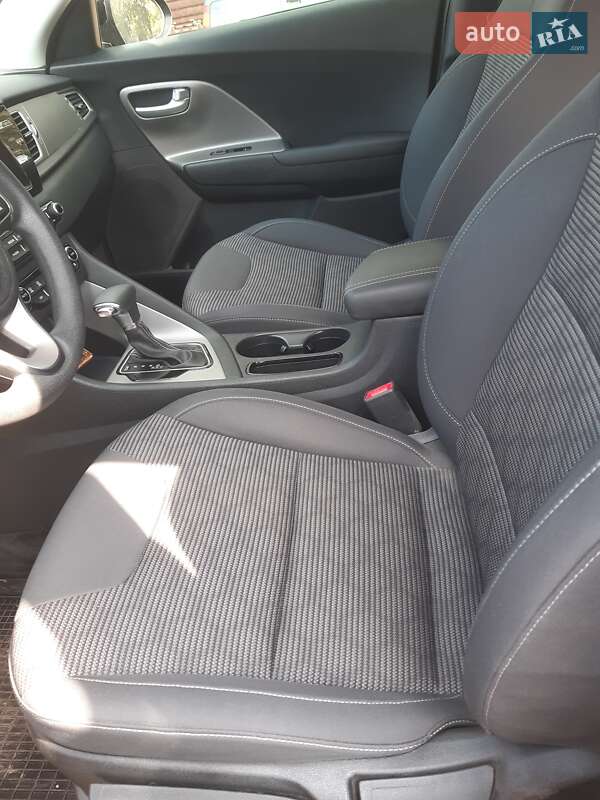 Позашляховик / Кросовер Kia Niro 2019 в Чернігові фото 11 Позашляховик / Кросовер Kia Niro 2019 в Чернігові