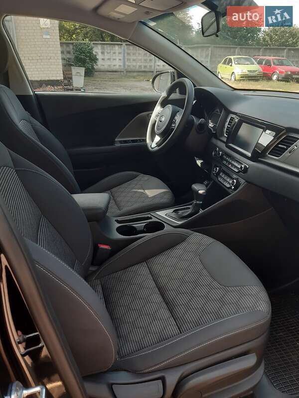 Позашляховик / Кросовер Kia Niro 2019 в Чернігові фото 15 Позашляховик / Кросовер Kia Niro 2019 в Чернігові