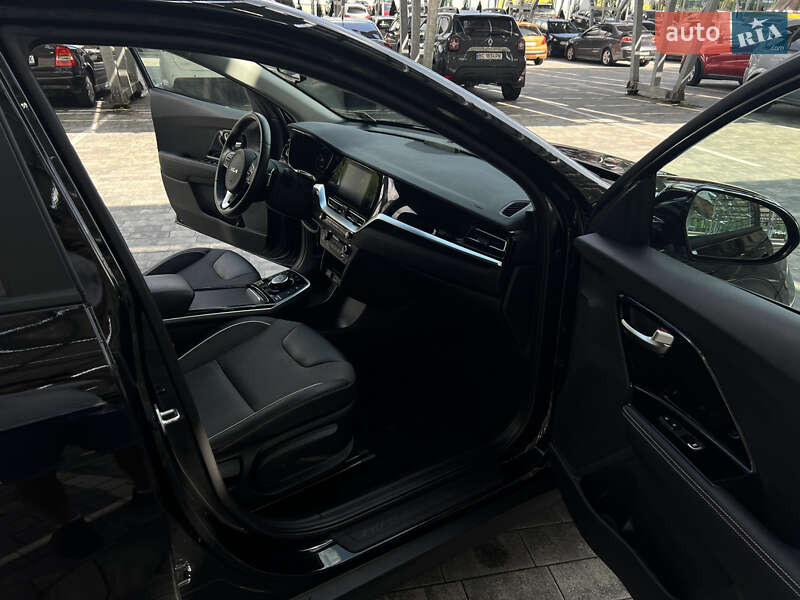Позашляховик / Кросовер Kia Niro 2022 в Львові