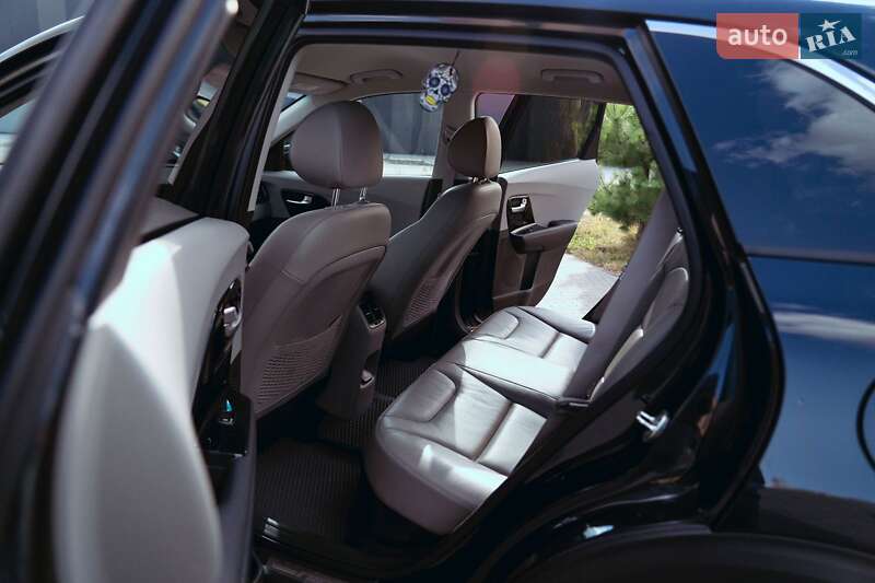 Внедорожник / Кроссовер Kia Niro 2018 в Хмельницком