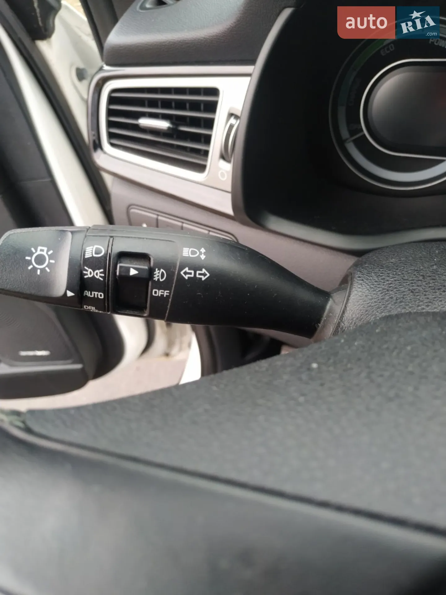 2017 Kia Niro - мініатюра 44