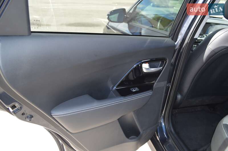 Внедорожник / Кроссовер Kia Niro 2021 в Ивано-Франковске