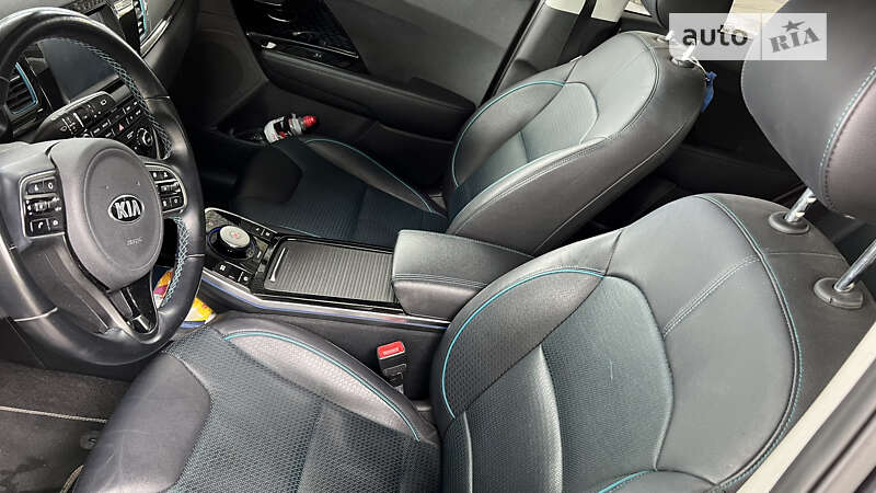 Внедорожник / Кроссовер Kia Niro 2018 в Львове