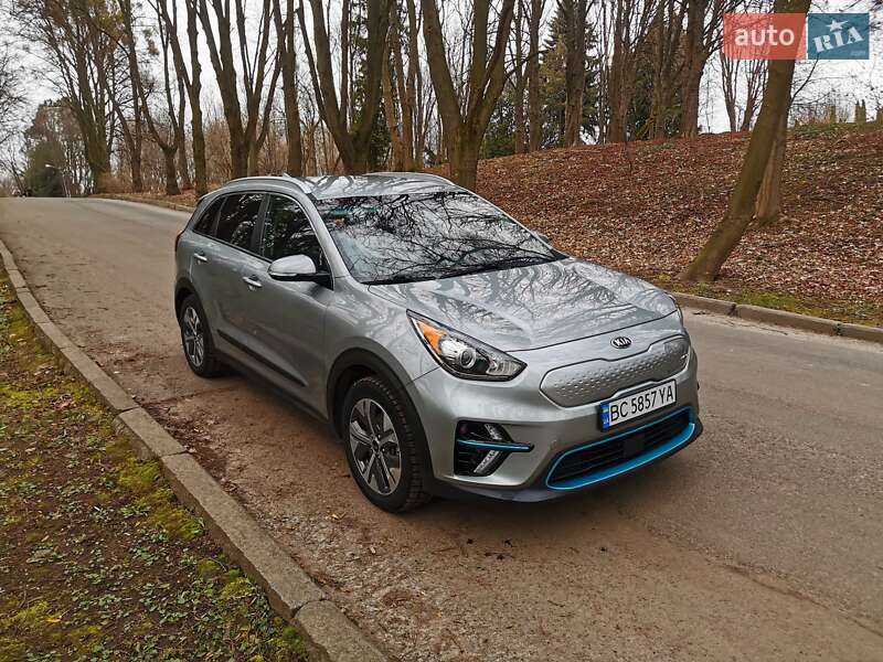 Позашляховик / Кросовер Kia Niro 2019 в Львові