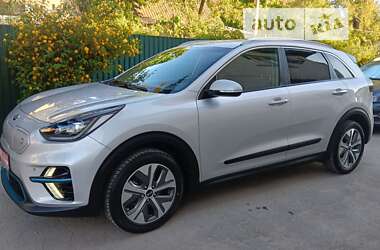 Внедорожник / Кроссовер Kia Niro 2019 в Казатине