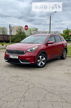 Позашляховик / Кросовер Kia Niro 2017 в Києві