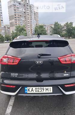 Внедорожник / Кроссовер Kia Niro 2017 в Киеве