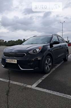 Внедорожник / Кроссовер Kia Niro 2017 в Киеве