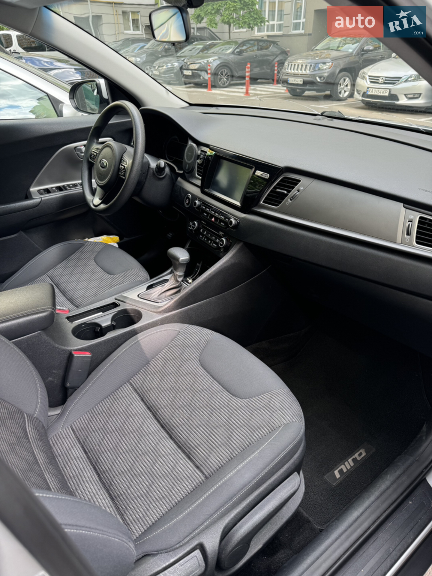 2017 Kia Niro - мініатюра 8