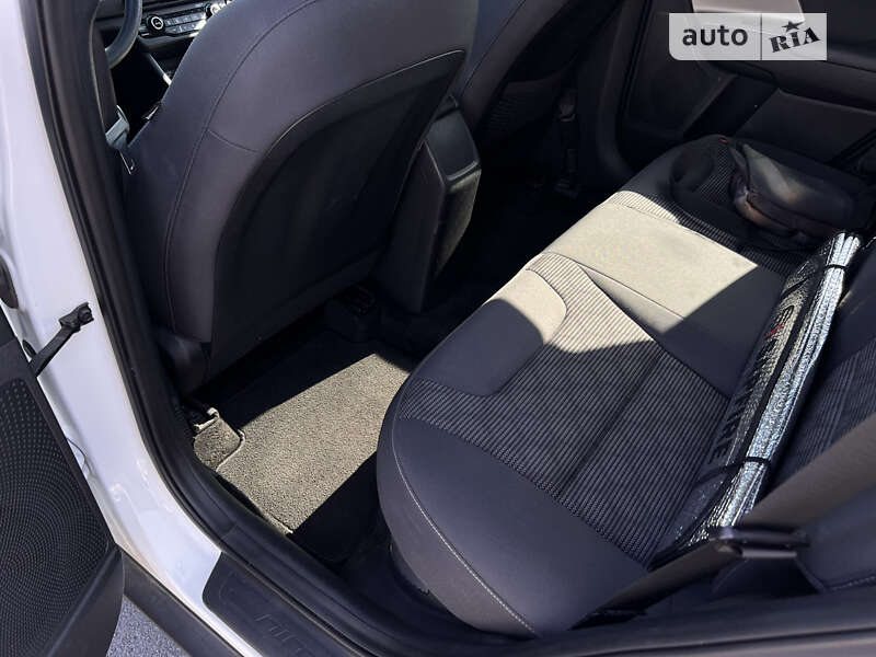 Внедорожник / Кроссовер Kia Niro 2019 в Киеве фото 15 Внедорожник / Кроссовер Kia Niro 2019 в Киеве