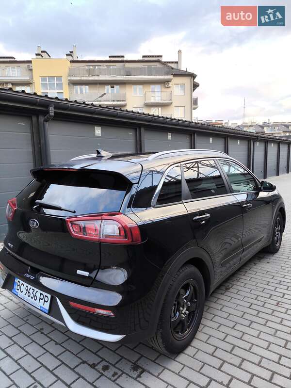 Позашляховик / Кросовер Kia Niro 2018 в Львові