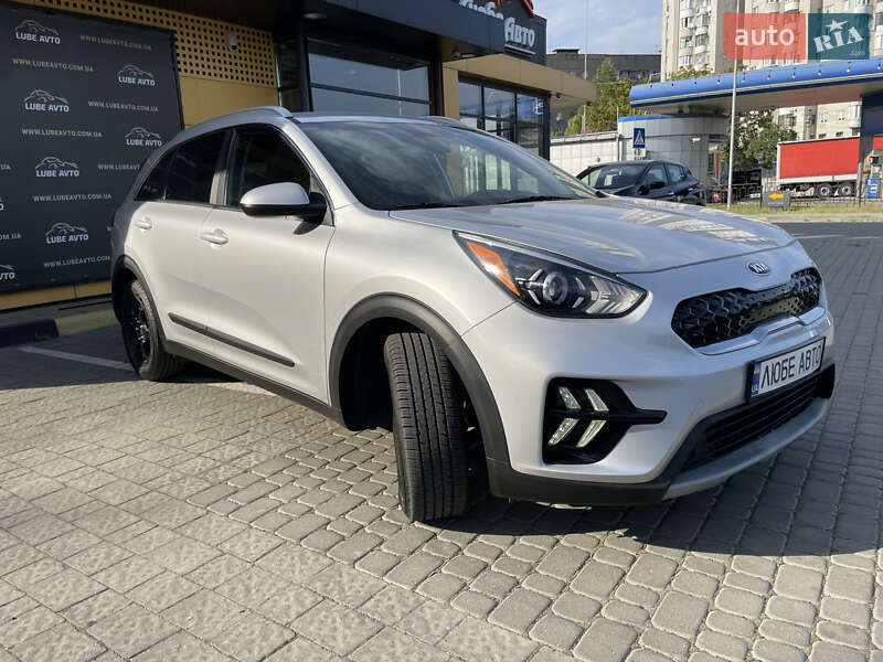 Позашляховик / Кросовер Kia Niro 2020 в Львові