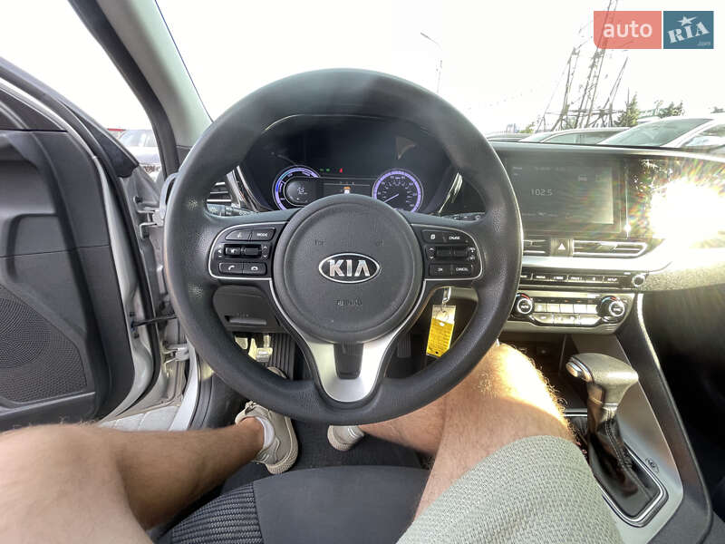 Позашляховик / Кросовер Kia Niro 2020 в Львові