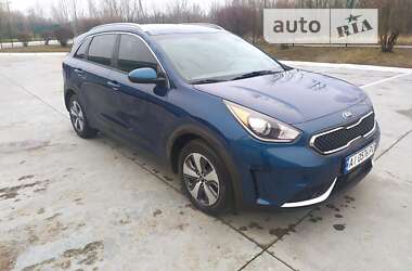 Позашляховик / Кросовер Kia Niro 2016 в Києві