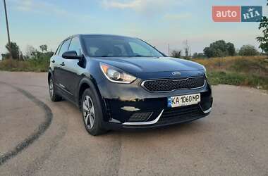 Позашляховик / Кросовер Kia Niro 2017 в Києві