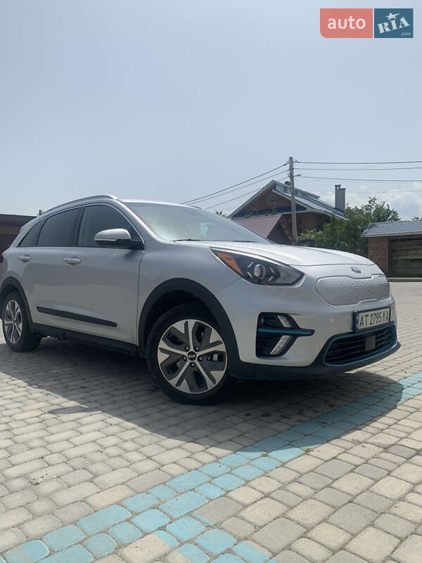 Внедорожник / Кроссовер Kia Niro 2020 в Ивано-Франковске