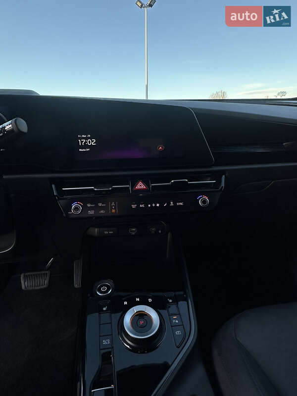 Внедорожник / Кроссовер Kia Niro 2023 в Новояворовске