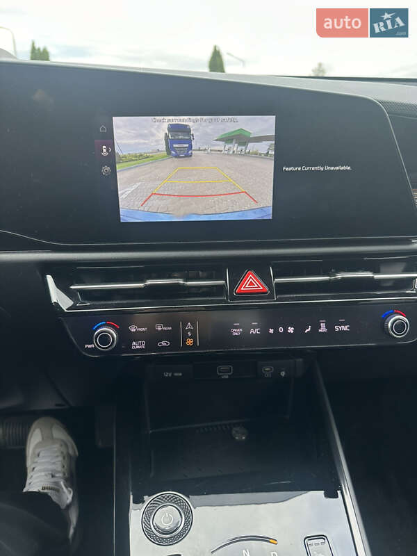 Внедорожник / Кроссовер Kia Niro 2023 в Новояворовске