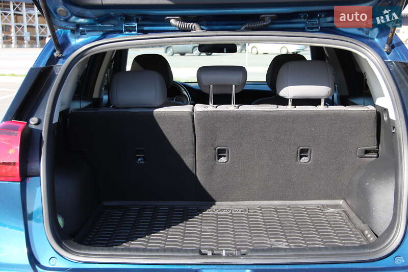 Позашляховик / Кросовер Kia Niro 2020 в Дніпрі