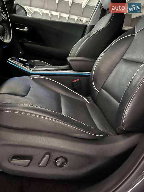 Позашляховик / Кросовер Kia Niro 2019 в Надвірній