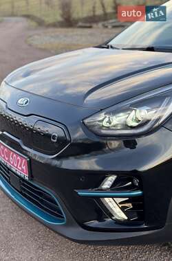 Позашляховик / Кросовер Kia Niro 2020 в Долині