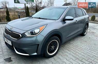 Внедорожник / Кроссовер Kia Niro 2017 в Луцке