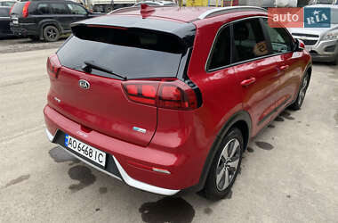 Внедорожник / Кроссовер Kia Niro 2017 в Ужгороде