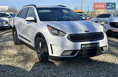 Позашляховик / Кросовер Kia Niro 2017 в Івано-Франківську