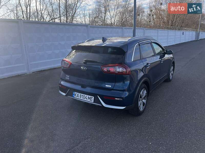 Позашляховик / Кросовер Kia Niro 2017 в Києві
