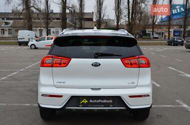 Позашляховик / Кросовер Kia Niro 2017 в Києві