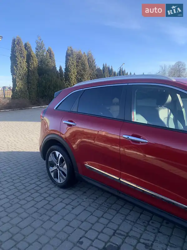 Внедорожник / Кроссовер Kia Niro 2020 в 