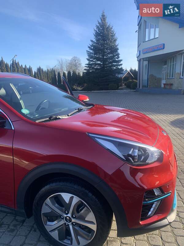 Позашляховик / Кросовер Kia Niro 2020 в Львові
