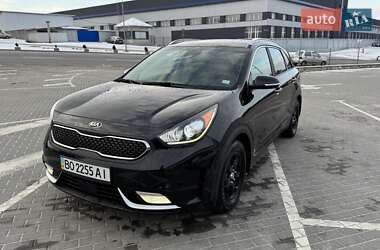 Позашляховик / Кросовер Kia Niro 2017 в Тернополі