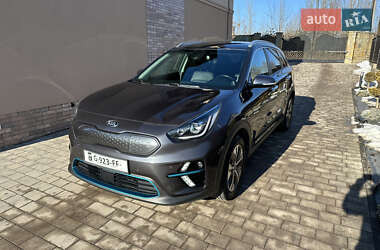 Внедорожник / Кроссовер Kia Niro 2019 в Мостиске