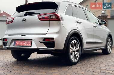 Внедорожник / Кроссовер Kia Niro 2019 в Черновцах