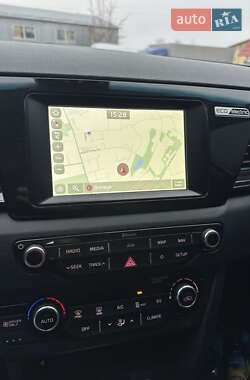 Позашляховик / Кросовер Kia Niro 2019 в 