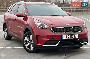 Позашляховик / Кросовер Kia Niro 2017 в Києві