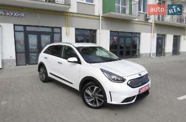 Внедорожник / Кроссовер Kia Niro 2017 в Львове