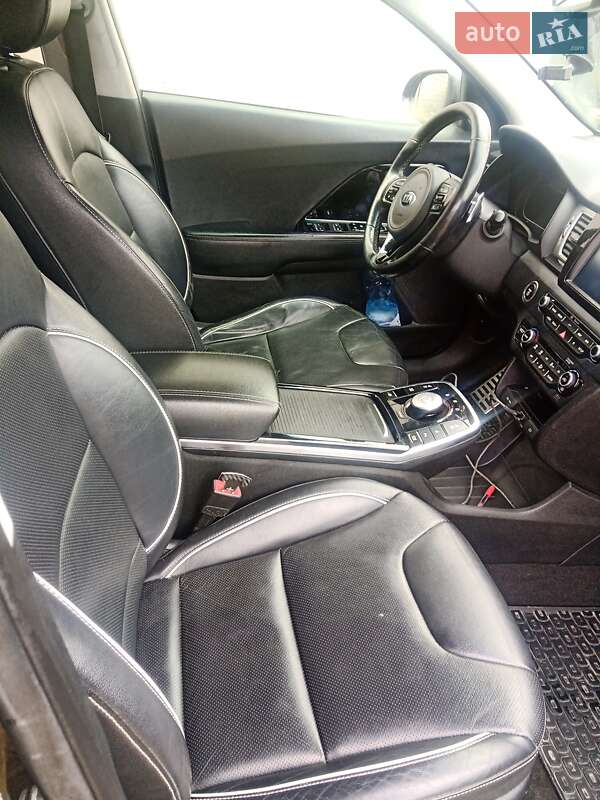 Позашляховик / Кросовер Kia Niro 2019 в Черкасах фото 6 Позашляховик / Кросовер Kia Niro 2019 в Черкасах