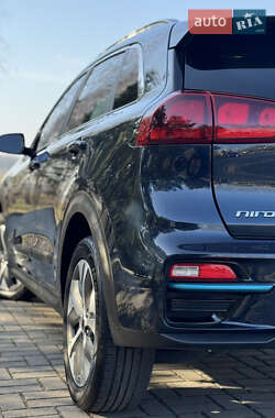 Внедорожник / Кроссовер Kia Niro 2022 в 